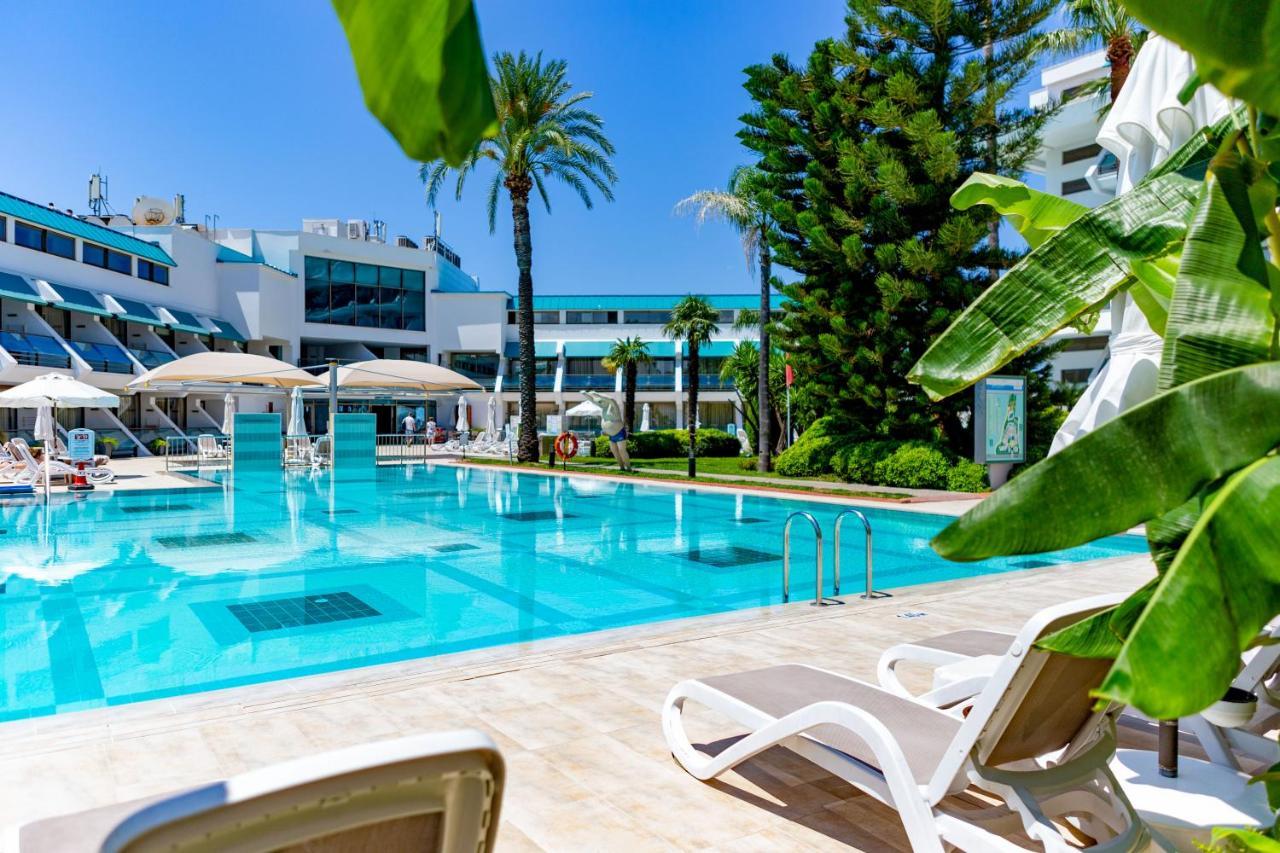 Side Star Elegance Hotel Exterior photo